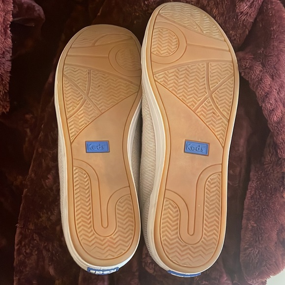 Tan & White Striped Keds Sneakers - Picture 5 of 7